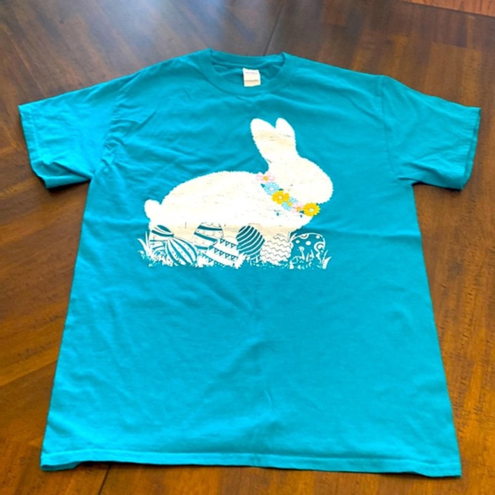 Gildan Med shirt Easter bunny